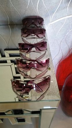Woman sunglasses(Jenniffer lopez brand)