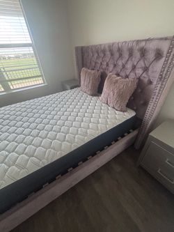 Moving Sale! Queen Upholstered Platform Bed + Mattress – Excellent Condition