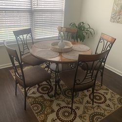 45” Diameter Kitchen Table W/6 Chairs