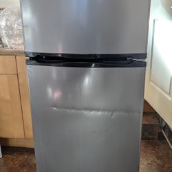 Whirlpool Garage Fridge - Doesn't Get Cold