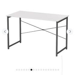 Cubicubi 40” Desk 