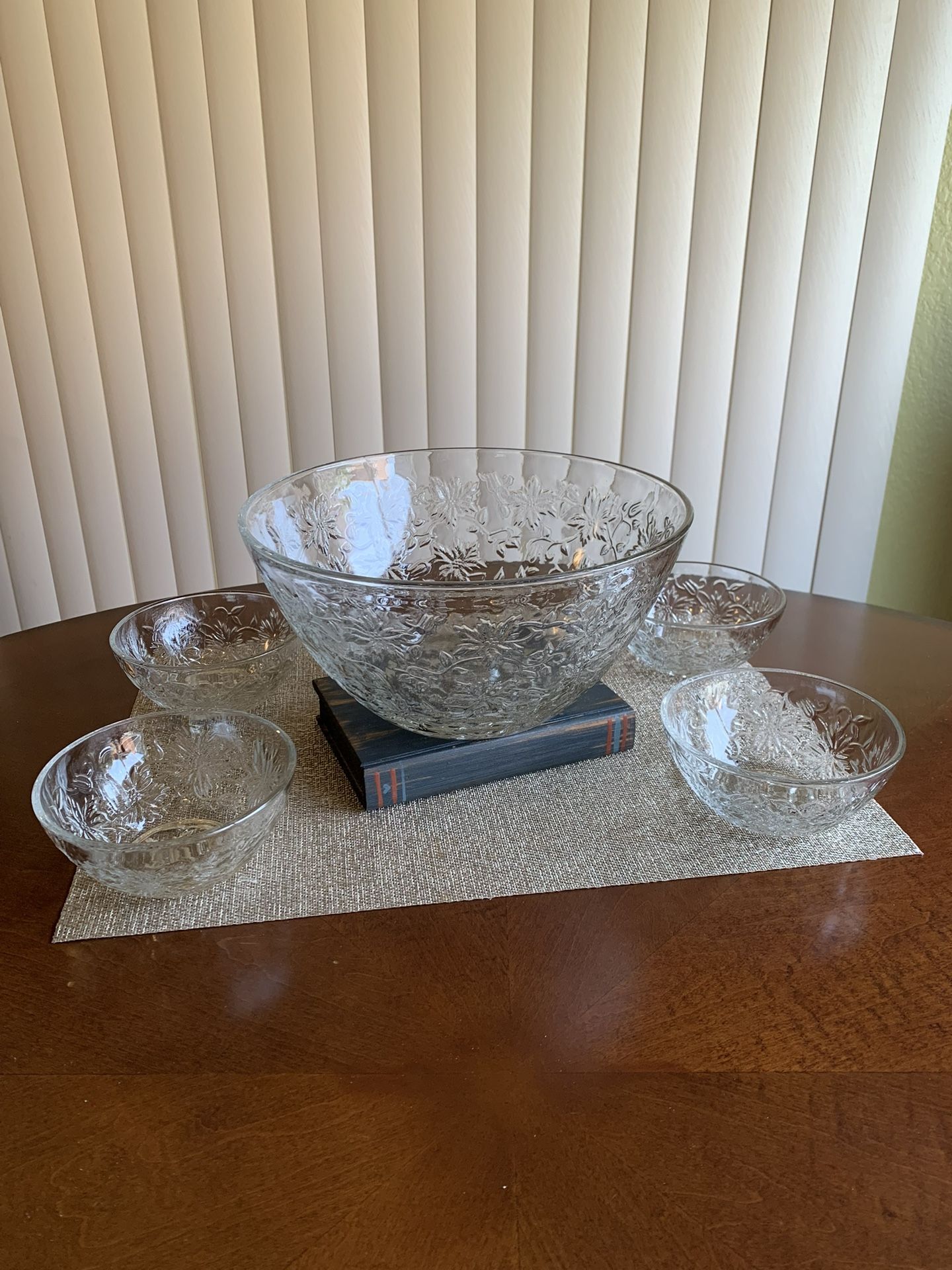 Princess House Fantasia Large Salad/Fruit Bowl (Set Of 5 Piece)