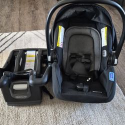 Graco Infant Carseat W/ 2 Bases