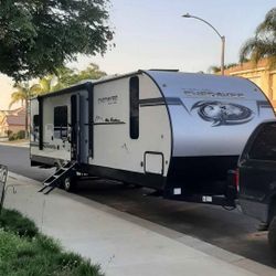 2021 Toyhauler 35"7 Inch Long Come Over And See It Very Nice Toyhauler At West Hemet Green Acre 