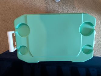 NEW Igloo Latitude 52 Quart Cooler