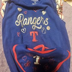 Baby Girl Onsie Read Description 📚 