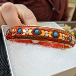 ANTIQUE CRYSTAL BANGLE 