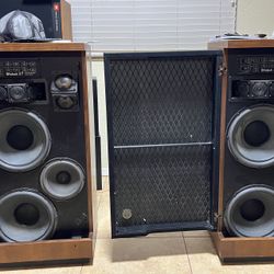 McIntosh XR 7 Speakers