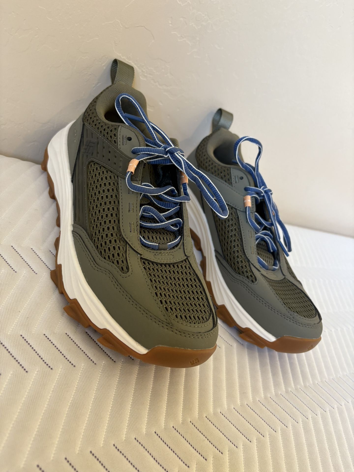 New Never Used Columbia Hatana Breathe Hiking Running Shoe