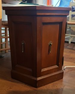 End table