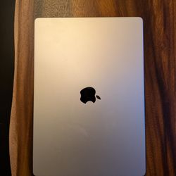 16 Inch MacBook Pro. M2 Max. 96 GB Ram. 2TB SSD. 