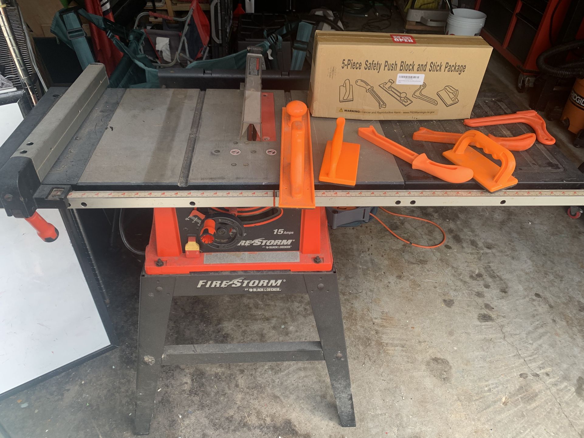 Black And Decker Firestorm Table Saw With Safety Push Tools