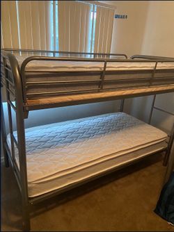 Badcock bunk bed