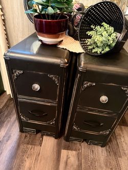 Beautiful Vintage Black Farmhouse Style 2 dr Nightstands