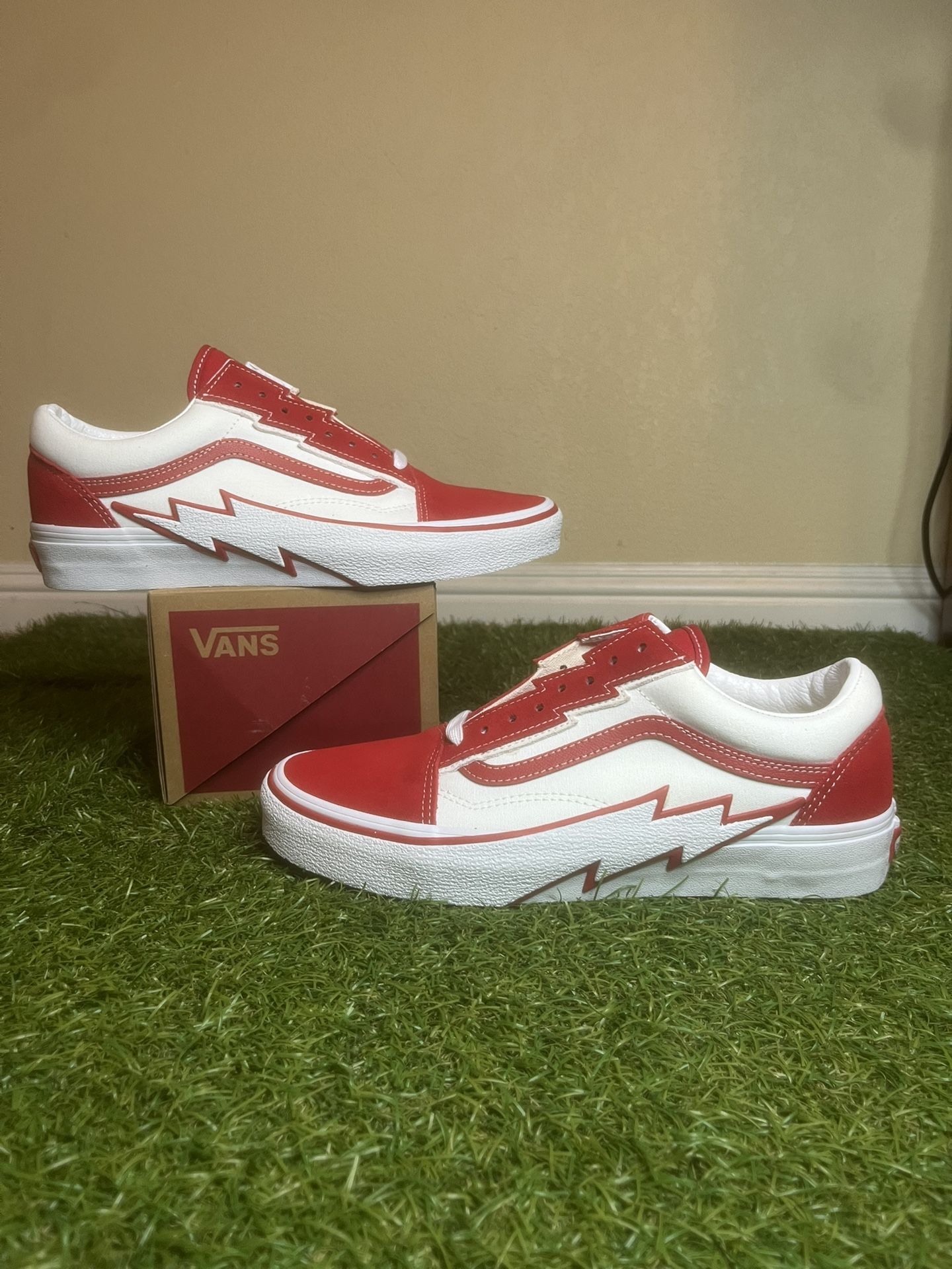 Men Vans Old Skool Bolt Red (VN000Q56RT)