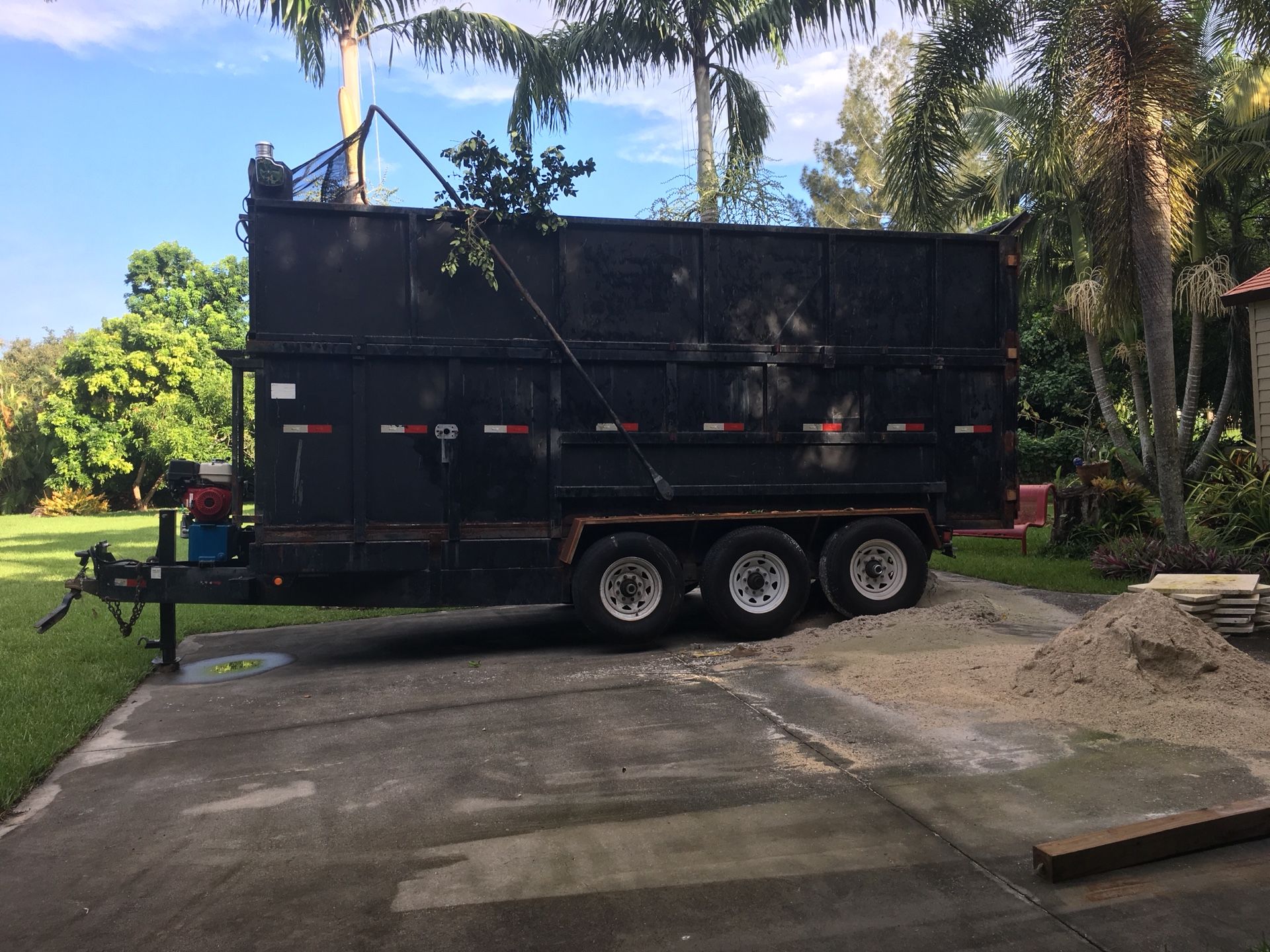 Dump trailer