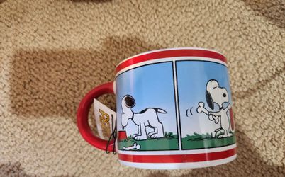 Brand New Snoopy Coffee Mug 20 Oz