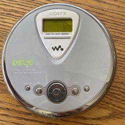 Sony D-NF400 CD Walkman Portable Player  Works – Case Included
