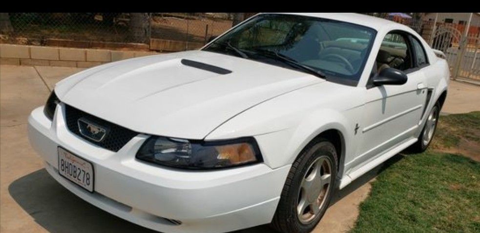 2002 Ford Mustang