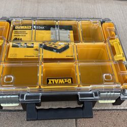 Dewalt TSTAK V 7 in. Stackable 9-Compartment Small Parts & Tool Storage Organizer