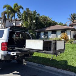 Extend a bed tool tray
