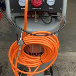 AIR COMPRESSOR HUSKY