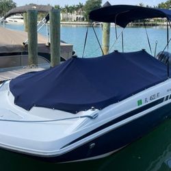 Hurricane 188 SS  2017 buy new in 2018 september 115 yamaha 4 stroke with 478 hours nice condition trailer is sold i save price of trailer used ...
Añ