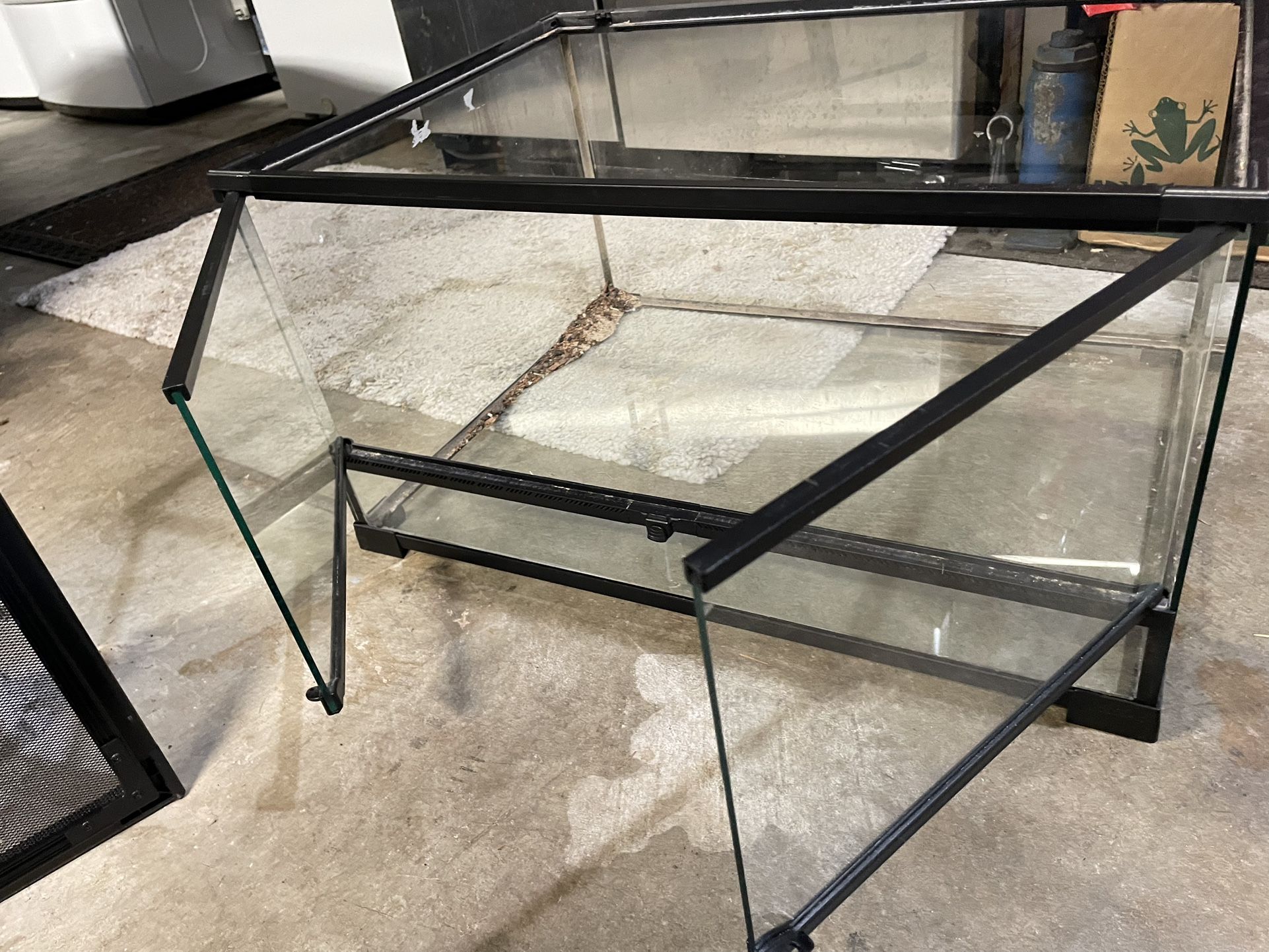 30 Gallon Reptile Tank