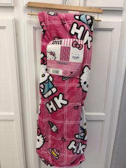 Hello Kitty pink silk touch throw blanket