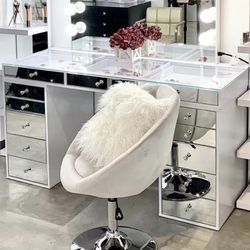 Impressions vanity Slaystation Pro