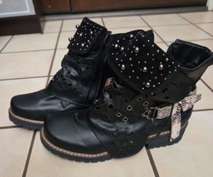 Women shoes size 8.5