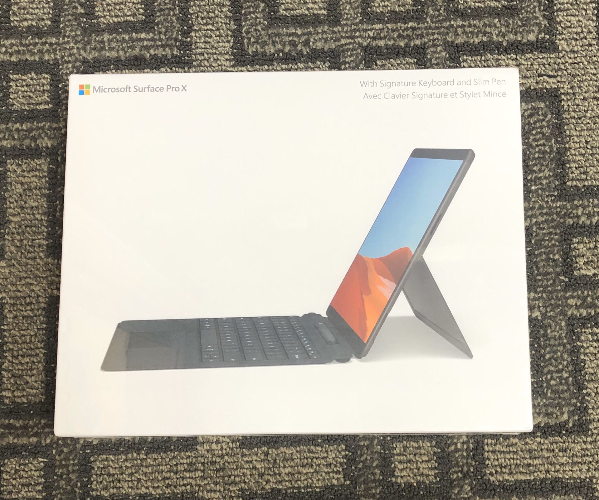 Brandnew Surface Pro X 13” with keyboard and pen