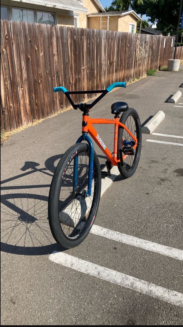 Throne Bike