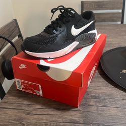 6y Nike Air Max 