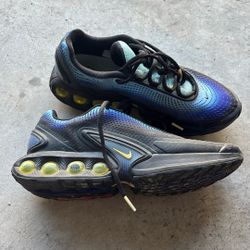 Men’s Nike Size 8