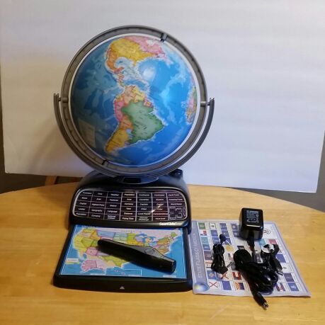Oregon Scientific PR18-06 internet-updateable Smart Globe.