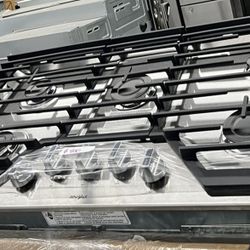 Stainless Steel Whirlpool 36” Wide Built In Gas Cooktop 