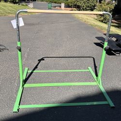 Adjustable Gymnastic Bar