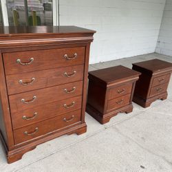 Chest And Two Nightstands 