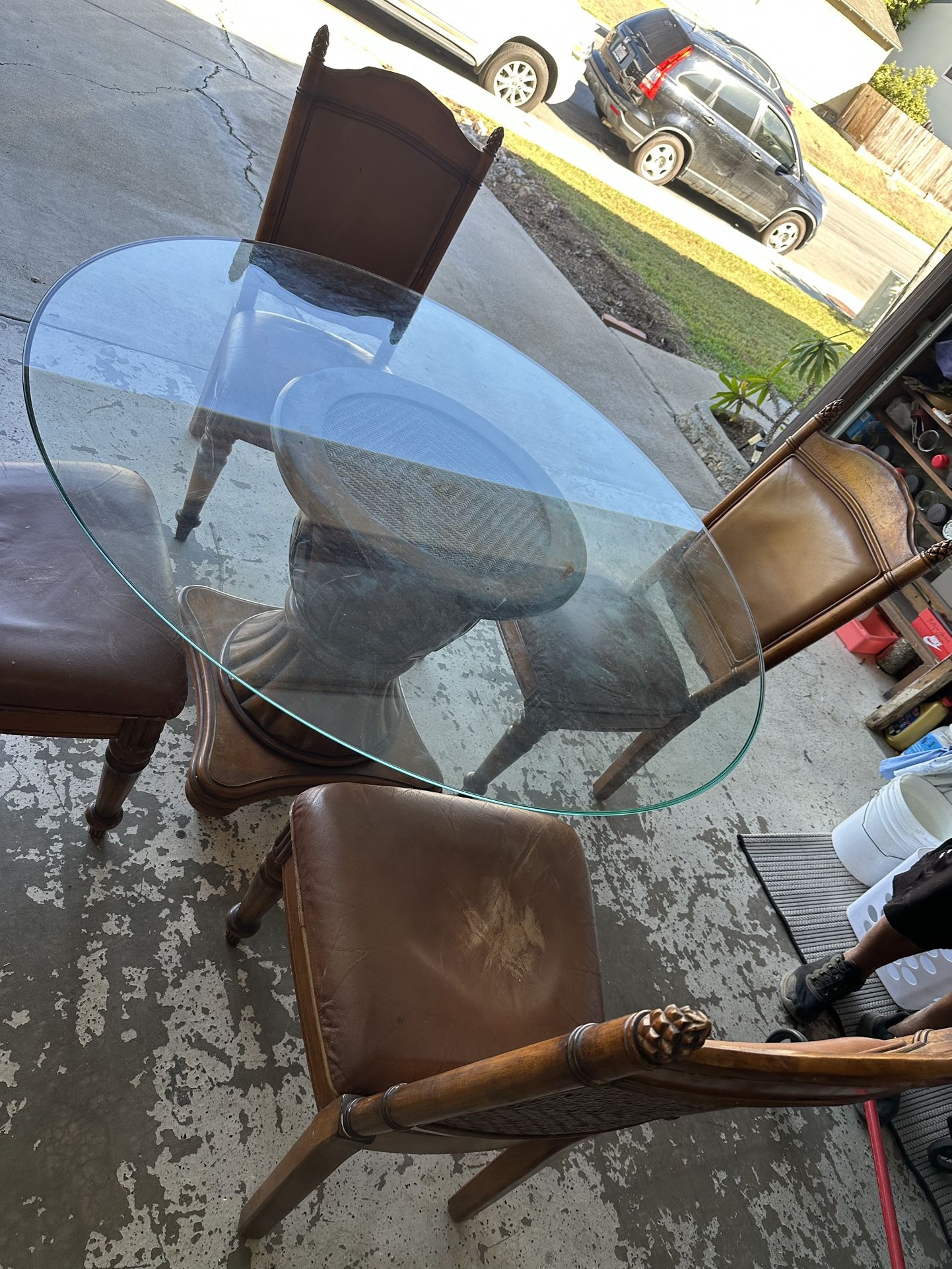 Dinning Table With 4 Chairs