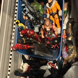 Action Figure Marvel and DC