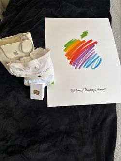 Apple Merch