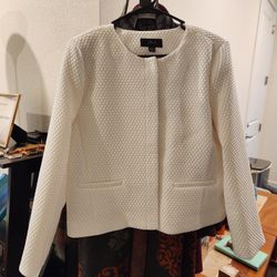 New with Tag J CREW-PORTFOLIO JACKET IN MATELASSE
color Ivory, size 12, Regular price$148.00, stretchy, 