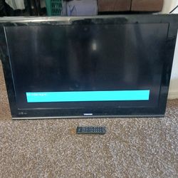 Working 42in Toshiba TV With Remote no stand