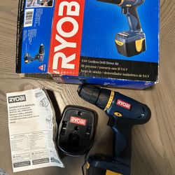 RYOBI 9.6V Wireless Drill