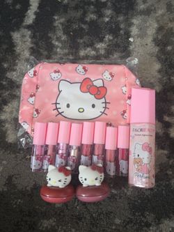 New Hello Kitty Makeup & Bag Bundle