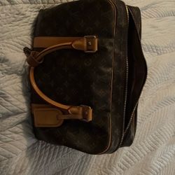 Louis Vuitton Cary On Bag