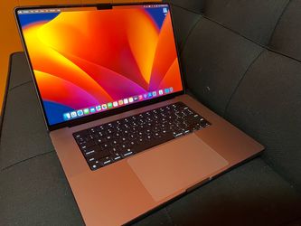Late. 2021 MacBook Pro 16” M1 Pro chip /16Gb. /1Tb ssd