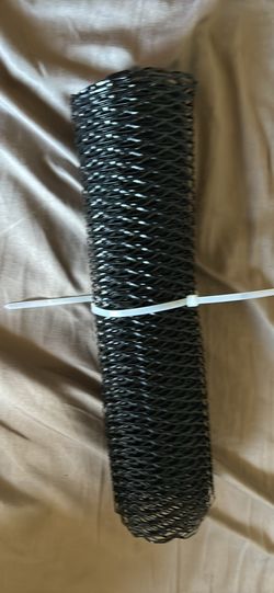 Roll Of Large X Type Mesh For Car Grills Ect