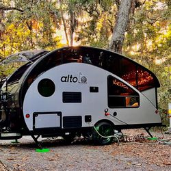 2022 Alto Safari Camper 